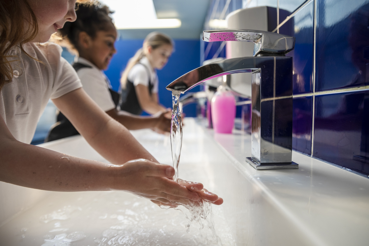 Legionellabeheersing in scholen - handen wassen