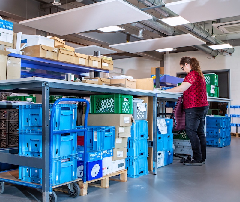 werkpost vrouw ergonomie
