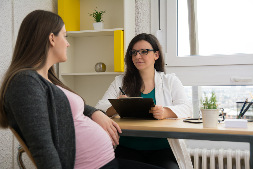 Le médecin du travail peut formuler des suggestions et des recommandations.