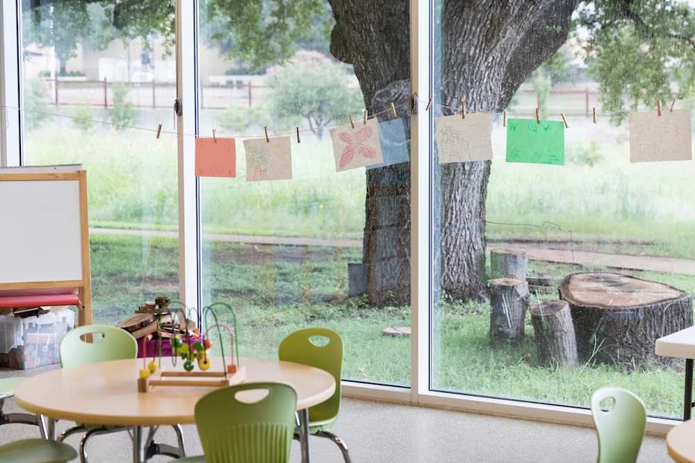 Lorsqu’on l’applique aux établissements scolaires, le WELL Building Standard se concentre sur le bien-être cognitif et émotionnel.