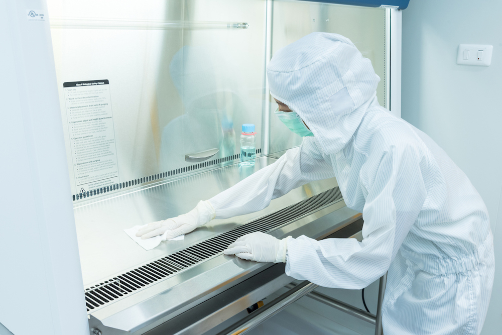 Afhankelijk van de risico’s dat het product vormt voor de gebruiker wordt een biocide in het vrij of in het gesloten circuit verkocht.
